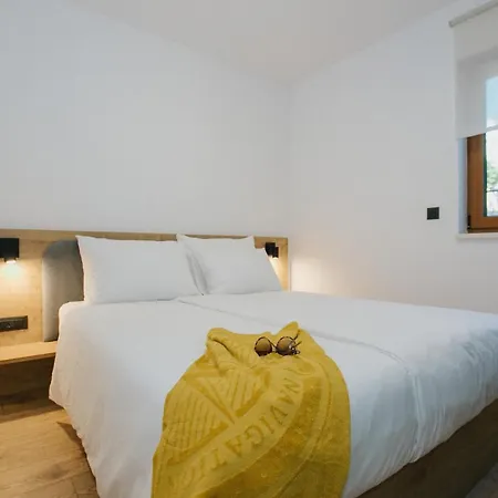 Oleander Urban Suites, High-speed Internet, At 250, Pet Friendly * Trogir