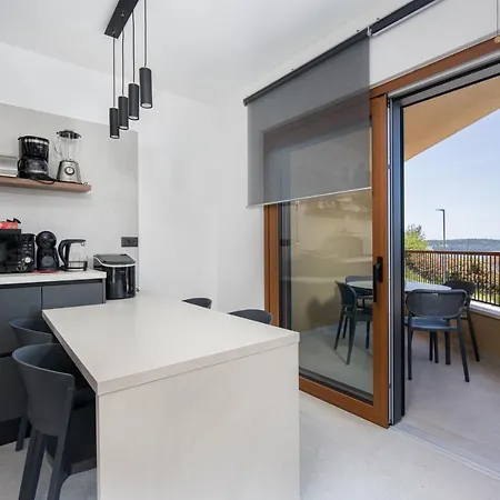 Oleander Urban Suites, High-speed Internet, At 250, Pet Friendly Appartement *