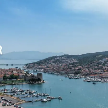 Oleander Urban Suites, High-speed Internet, At 250, Pet Friendly * Trogir