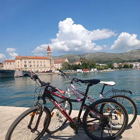 Oleander Urban Suites, High-speed Internet, At 250, Pet Friendly Trogir