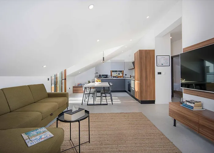 Oleander Urban Suites, High-speed Internet, At 250, Pet Friendly Apartmán Trogir