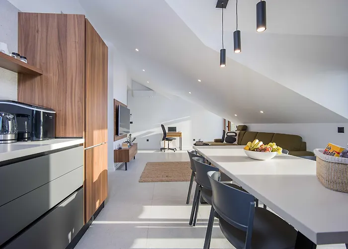 Oleander Urban Suites, High-speed Internet, At 250, Pet Friendly Apartmán Trogir