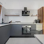 Oleander Urban Suites, High-speed Internet, At 250, Pet Friendly Трогір