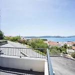 Oleander Urban Suites, High-speed Internet, At 250, Pet Friendly * Трогір