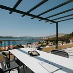 Apartment Oleander Urban Suites, High-speed Internet, At 250, Pet Friendly
