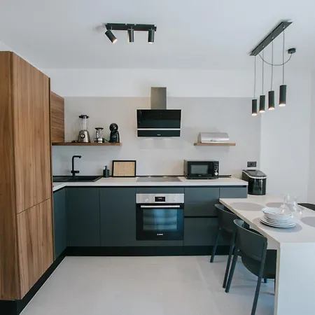 Oleander Urban Suites, High-speed Internet, At 250, Pet Friendly * Trogir