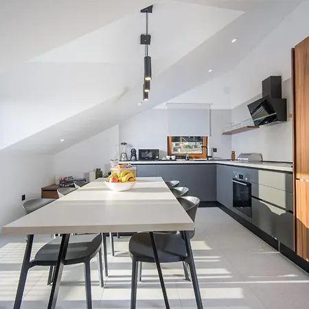 Oleander Urban Suites, High-speed Internet, At 250, Pet Friendly Trogir