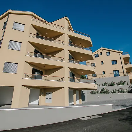 Oleander Urban Suites, High-speed Internet, At 250, Pet Friendly Appartement