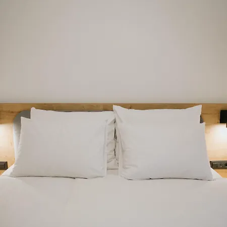 Oleander Urban Suites, High-speed Internet, At 250, Pet Friendly Apartman *