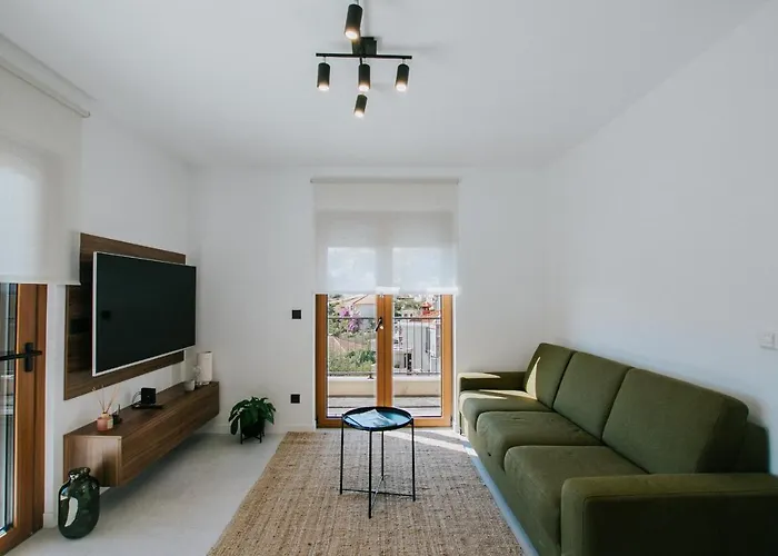 Oleander Urban Suites, High-speed Internet, At 250, Pet Friendly Апартаменти Трогір