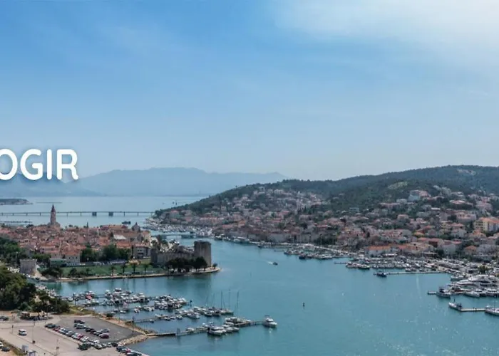 Oleander Urban Suites, High-speed Internet, At 250, Pet Friendly * Trogir