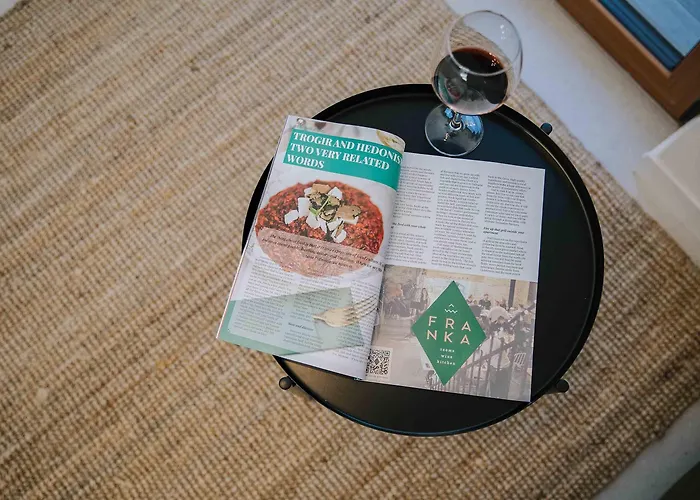 Oleander Urban Suites, High-speed Internet, At 250, Pet Friendly Трогір