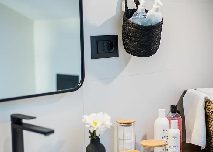 Oleander Urban Suites, High-speed Internet, At 250, Pet Friendly * Трогір