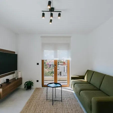 Oleander Urban Suites, High-speed Internet, At 250, Pet Friendly Lägenhet Trogir